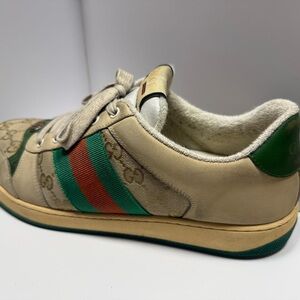 Gucci Beige and Green Sneakers with Red Stripe